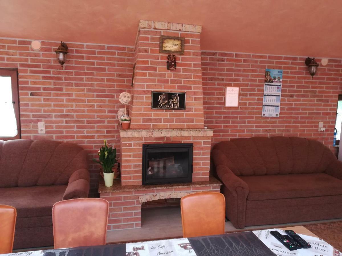Pensiunea Colt Alb Băile Homorod Exteriör bild
