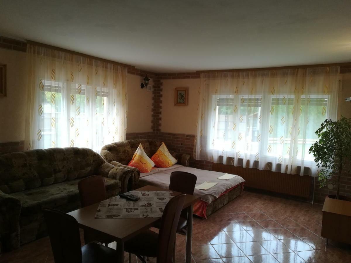 Pensiunea Colt Alb Băile Homorod Exteriör bild